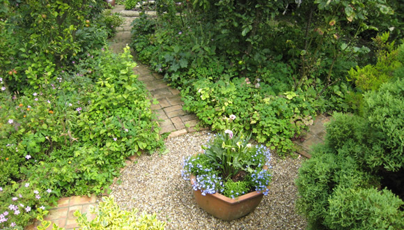 An English Cottage Style Garden | Brightling Garden Designs